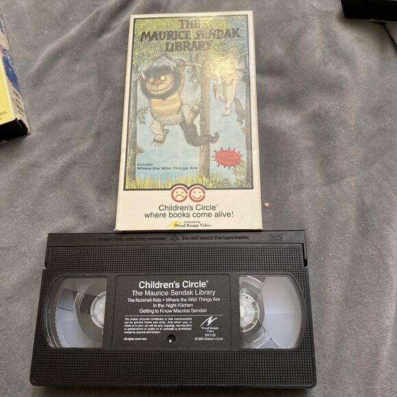 Where The Wild Things Are And The Little Engine That Could Vintage VHS Tapes - Picture 7 of 7